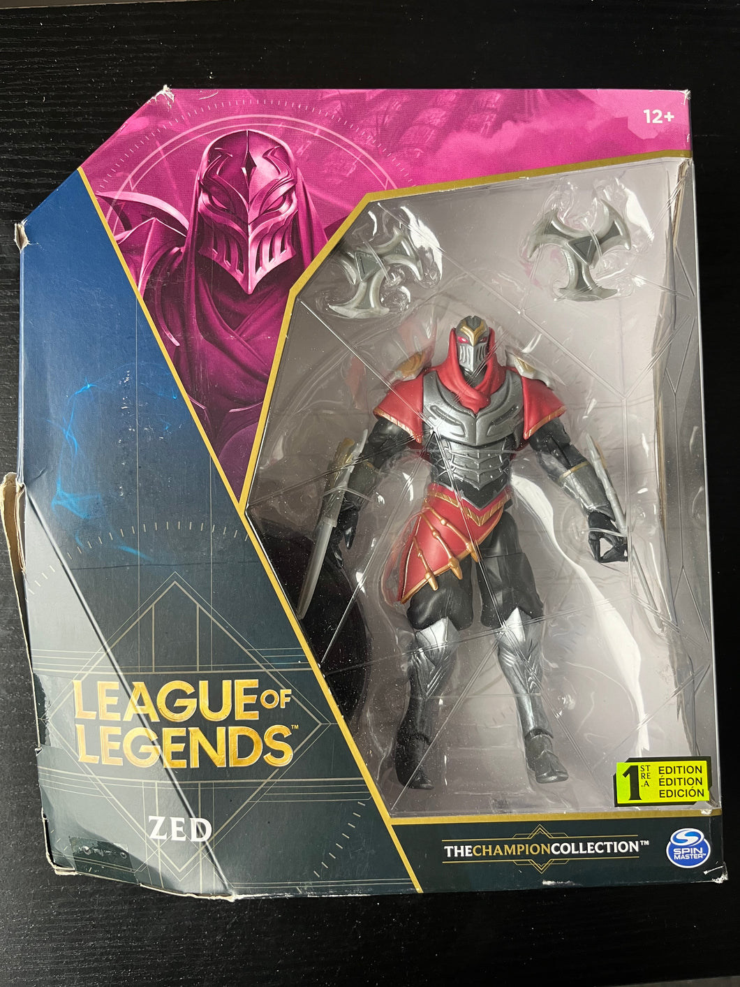 League Of Legends ZED ( The Champion Collection 1st Edition) Box Damage.