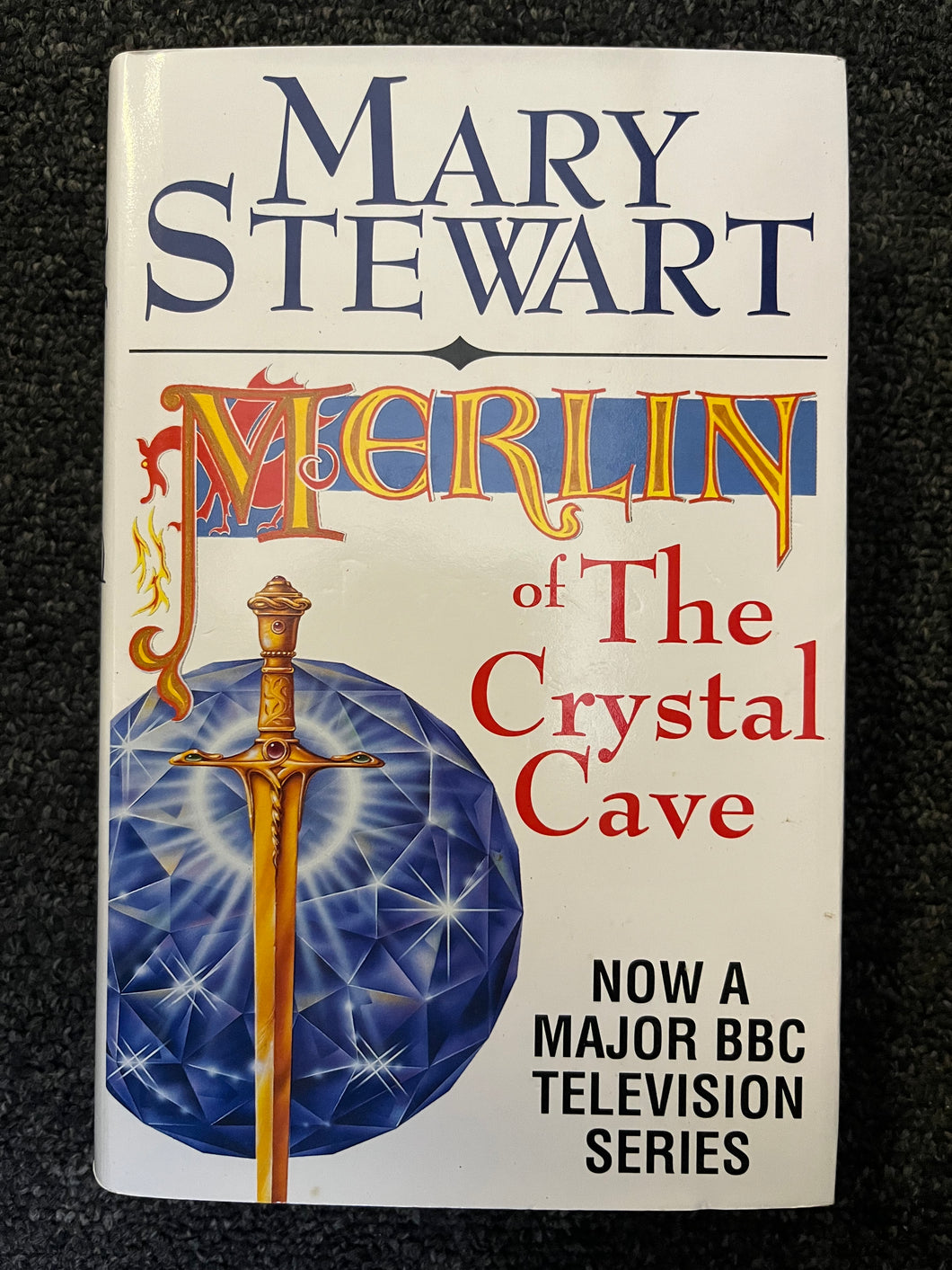 Pre Owned - Mary Stewart - Merlin of The Crystal Cave